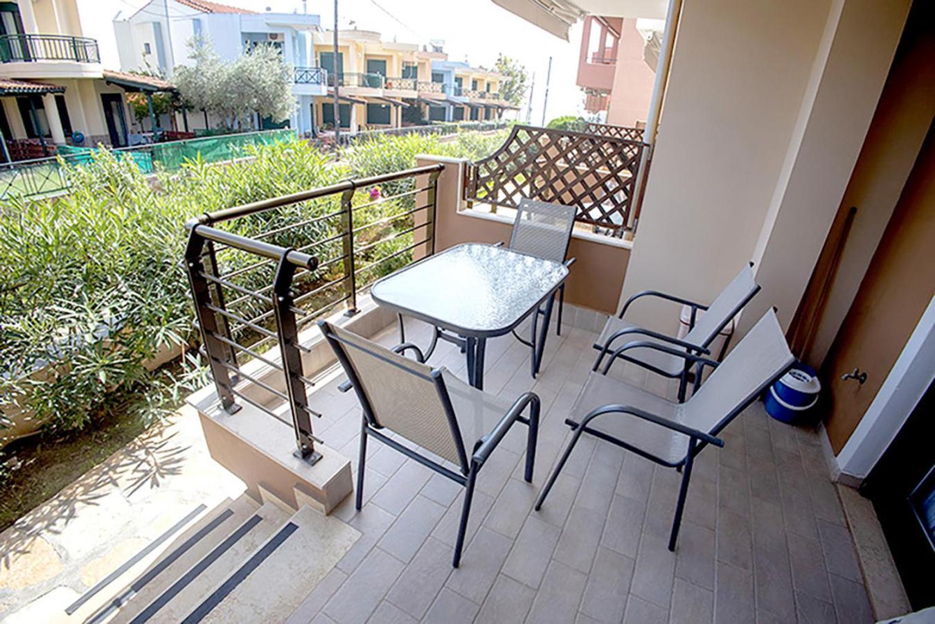 Dafni'S Seaside Luxury Studios Nikiti  Dış mekan fotoğraf