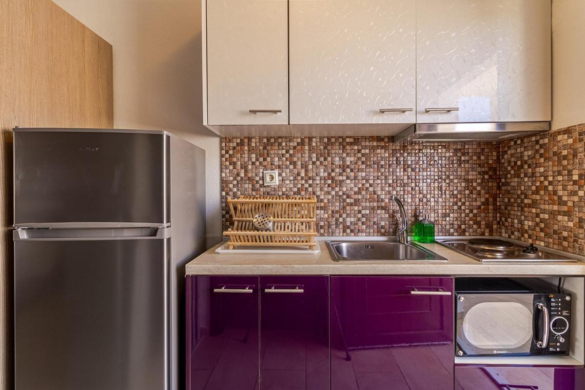 Dafni'S Seaside Luxury Studios Nikiti  Dış mekan fotoğraf