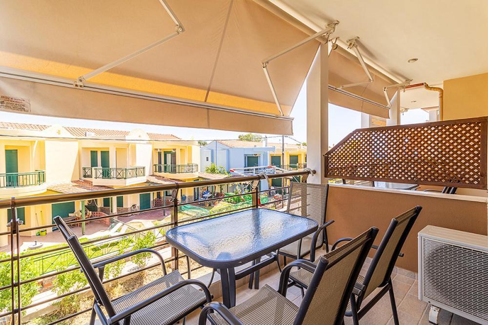 Dafni'S Seaside Luxury Studios Nikiti  Dış mekan fotoğraf